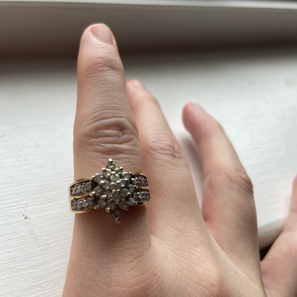 Vintage Diamond/Gold Ring